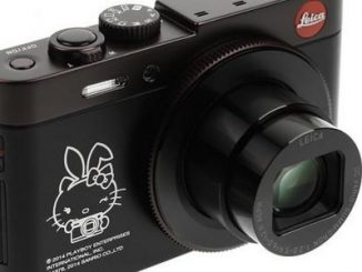 Le Leica avec le logo de Hello Kitty et Playboy