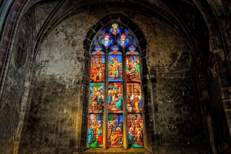 Notre-Dame reconstruction vitraux