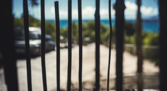 « Vie difficile en Nouvelle-Calédonie : Barrages »